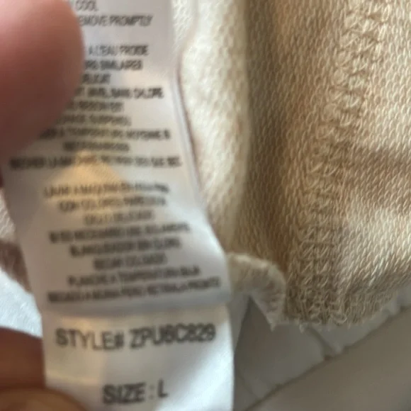 Bcbgeneration hooded sweater dress no holes no rips from non-smoking home - Picture 9 of 9